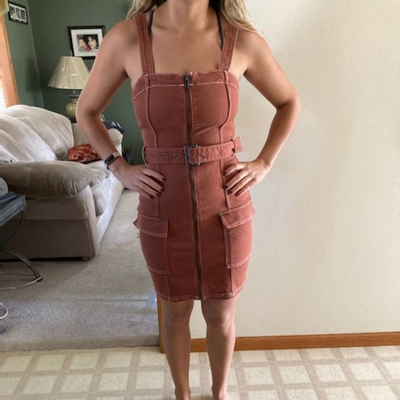 Divided H&M Dresses & Skirts - NWT H&M Overall Mini Cute Dress Brown pockets/ Zipper / Straps/ Belt  Sz XS  TP